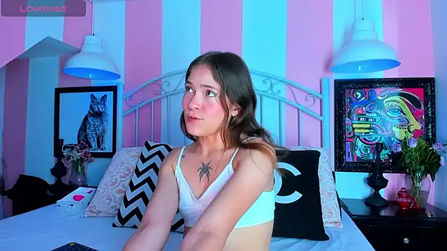 Liah Grey8 online show from 12, 2, 2025