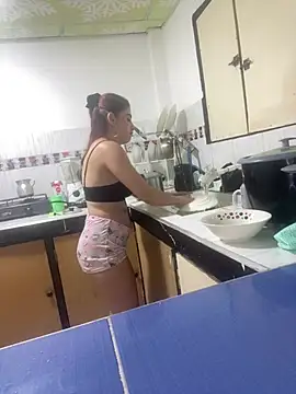Darlyhooper1- online show from 13, 3, 2025