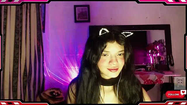 Sarahgin online show from 3, 11, 2025