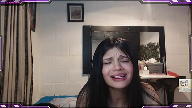 Snapshot of Sarahgin chatting on 25, 1, 2025 Sarahgin online show from 25, 1, 2025