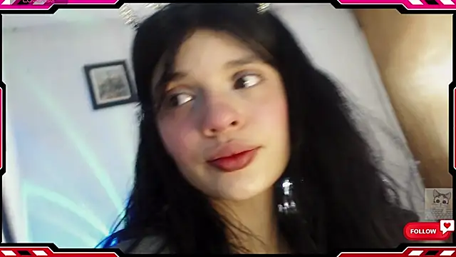 Snapshot of Sarahgin chatting on 10, 9, 2025 Sarahgin online show from 10, 9, 2025
