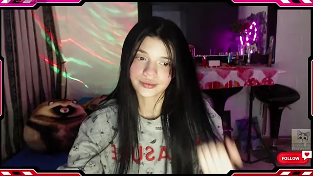 Snapshot of Sarahgin chatting on 17, 9, 2025 Sarahgin online show from 17, 9, 2025