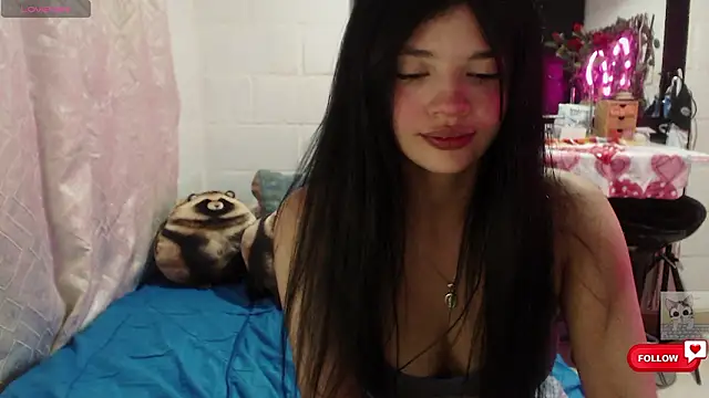 Sarahgin online show from 6, 3, 2026