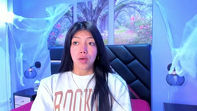 KimberlyVillaLobos online show from 11, 11, 2025