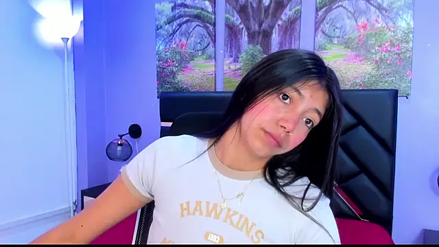 KimberlyVillaLobos online show from 18, 9, 2025