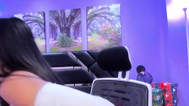 KimberlyVillaLobos online show from 20, 12, 2025