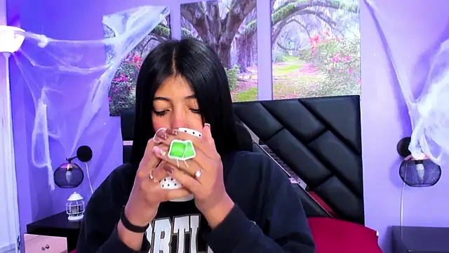 KimberlyVillaLobos online show from 5, 11, 2025