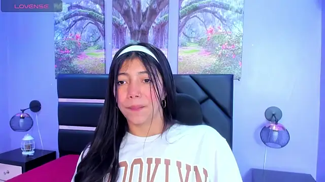 KimberlyVillaLobos online show from 9, 9, 2025