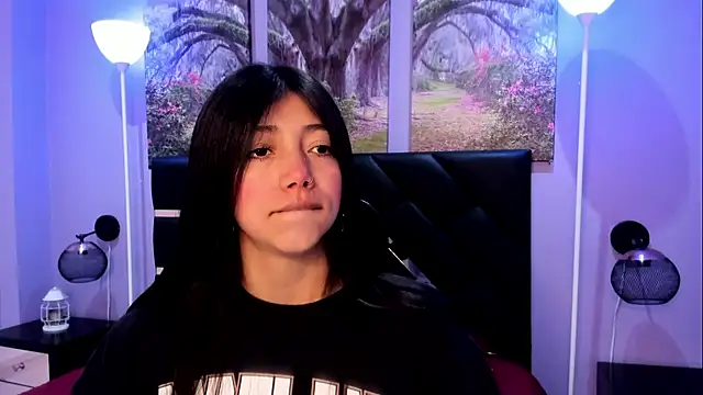 KimberlyVillaLobos online show from 17, 1, 2026