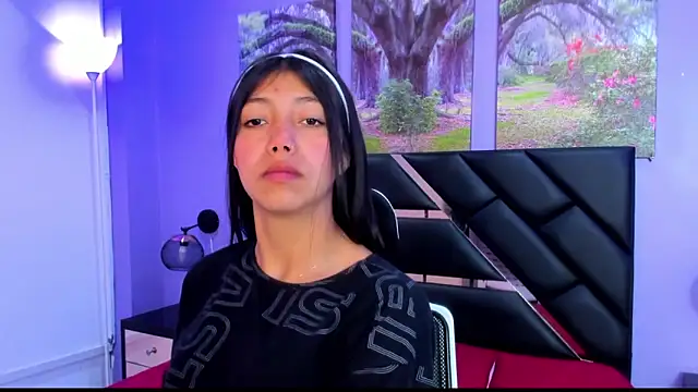 KimberlyVillaLobos online show from 17, 9, 2025