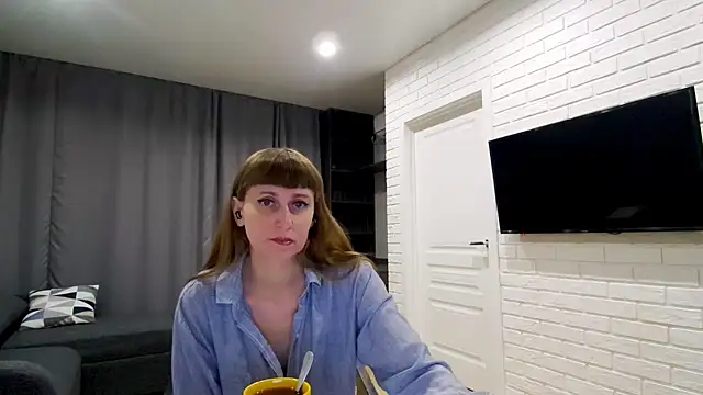 Snapshot of Daniella_Lorente chatting on 21, 5, 2026 Daniella Lorente online show from 21, 5, 2026