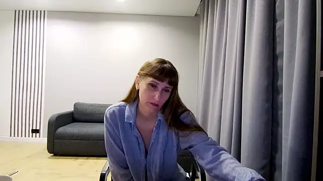 Daniella Lorente online show from 5, 2, 2025