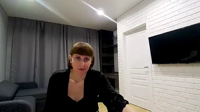 Snapshot of Daniella_Lorente chatting on 7, 5, 2026 Daniella Lorente online show from 7, 5, 2026