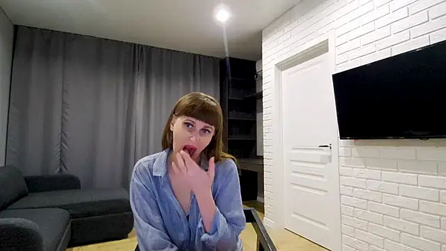 Snapshot of Daniella_Lorente chatting on 15, 5, 2026 Daniella Lorente online show from 15, 5, 2026