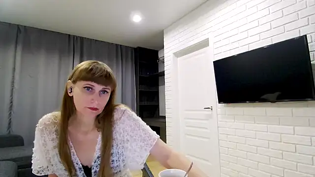 Daniella Lorente online show from 1, 11, 2025