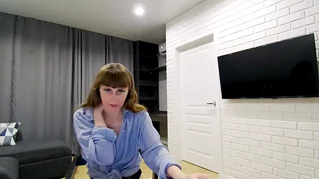 Daniella Lorente online show from 13, 12, 2025