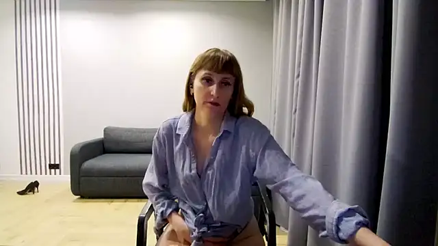 Daniella Lorente online show from 11, 2, 2025