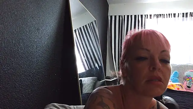 rileyraerhoads online show from 27, 9, 2025