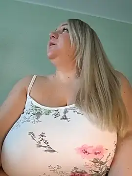 Anna Curvy online show from 24, 10, 2025