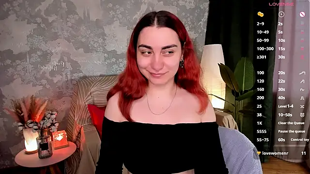 Snapshot of hannacheekss_ chatting on 14, 7, 2026 hannacheekss online show from 14, 7, 2026