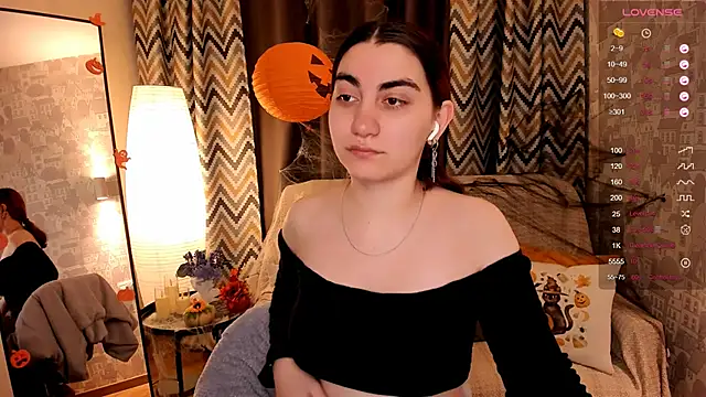 Snapshot of hannacheekss_ chatting on 23, 10, 2025 hannacheekss online show from 23, 10, 2025