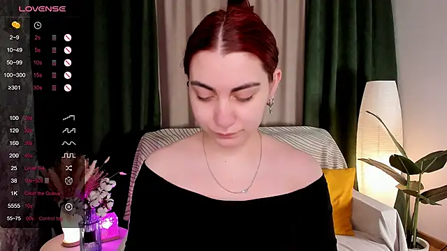 hannacheekss  online show from 21, 4, 2026