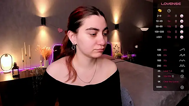 hannacheekss  online show from 26, 3, 2026