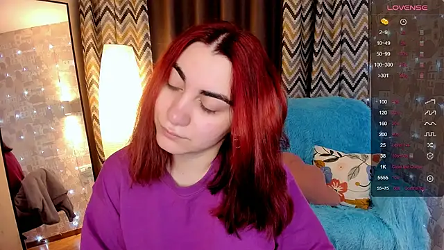 hannacheekss  online show from 4, 12, 2025