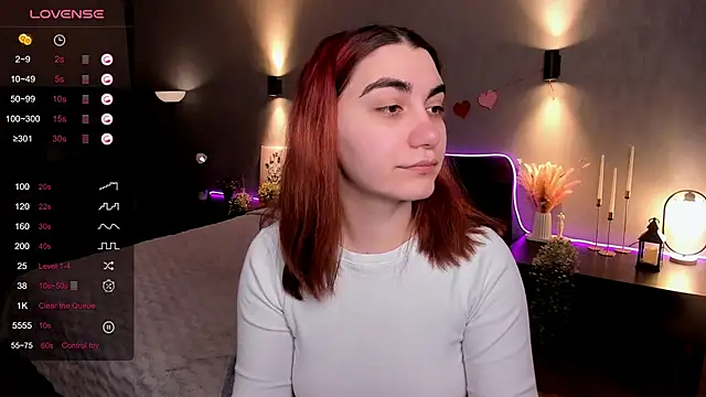 hannacheekss  online show from 25, 2, 2026