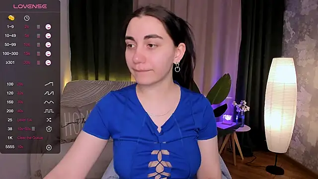hannacheekss  online show from 17, 2, 2025