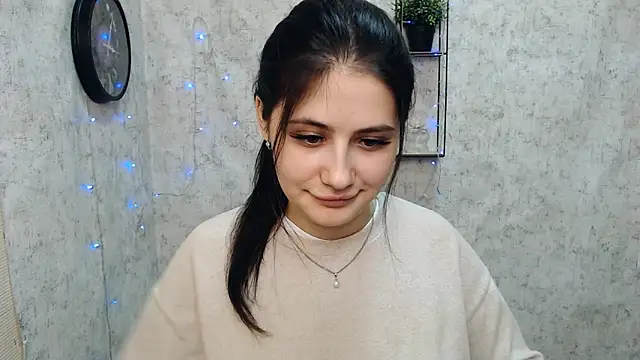 AliceSexyyy  online show from 29, 1, 2025