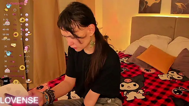 Emily Strikeee online show from 10, 2, 2026