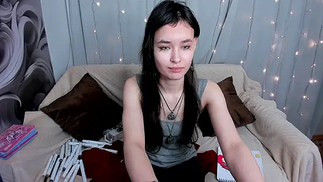 Emily Strikeee online show from 30, 1, 2025