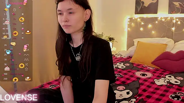 Emily Strikeee online show from 22, 2, 2026