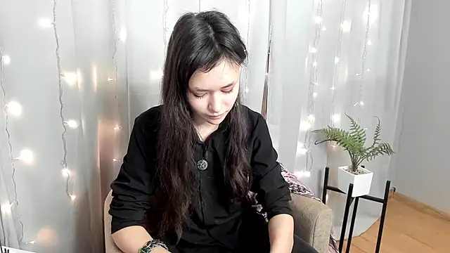 Emily Strikeee online show from 9, 2, 2025