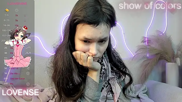 Emily Strikeee online show from 3, 2, 2025