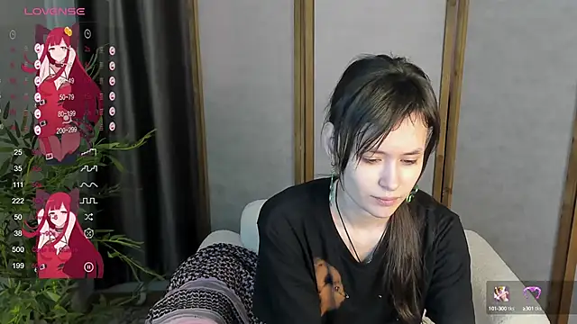Emily Strikeee online show from 25, 2, 2025