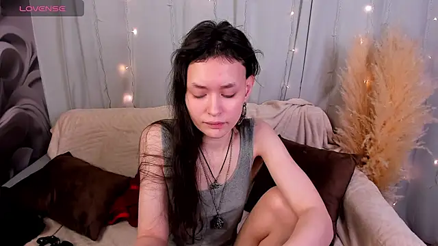 Emily Strikeee online show from 26, 1, 2025