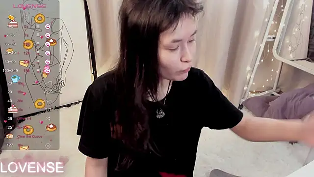 Emily Strikeee online show from 16, 3, 2026