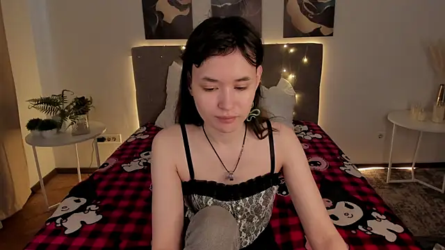 Snapshot of Emily_Strikeee chatting on 29, 4, 2026 Emily Strikeee online show from 29, 4, 2026