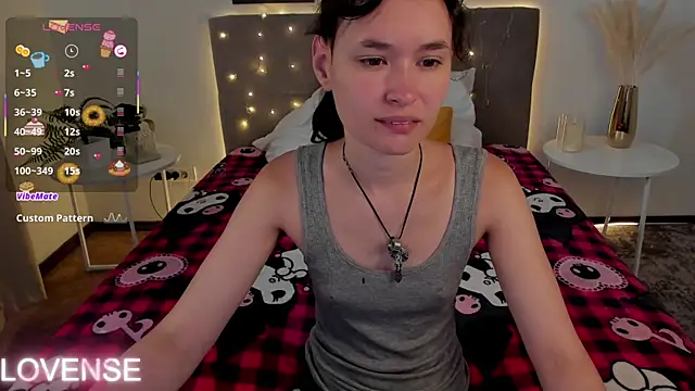 Emily Strikeee online show from 20, 7, 2026