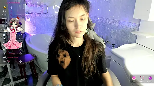 Emily Strikeee online show from 29, 10, 2025