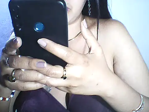 layanah12 online show from 11, 1, 2026