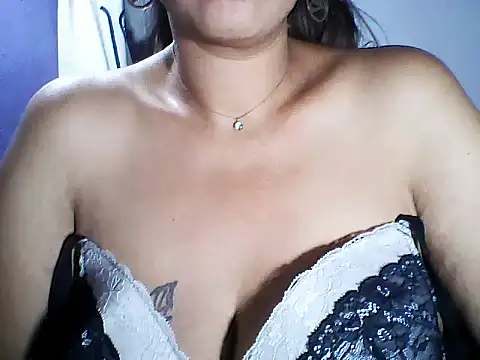 layanah12 online show from 3, 12, 2025