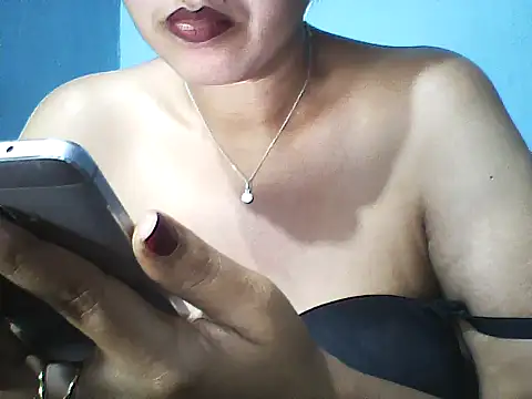 layanah12 online show from 19, 2, 2025