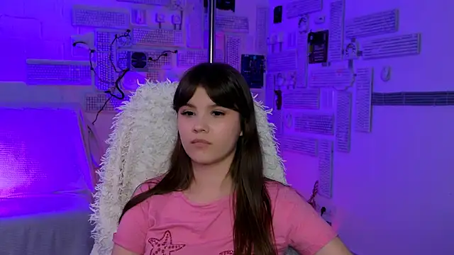 Snapshot of EvaThopson chatting on 25, 4, 2026 EvaThopson online show from 25, 4, 2026