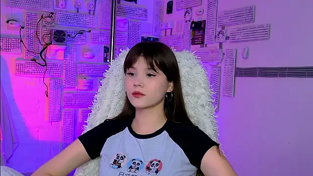 EvaThopson online show from 26, 3, 2026