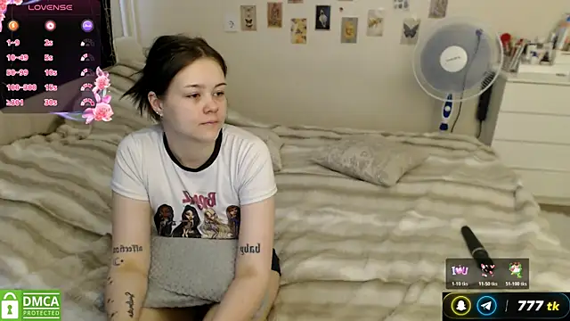 Snapshot of BettyandRich_ chatting on 10, 7, 2026 BettyandRich online show from 10, 7, 2026
