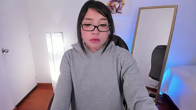 Snapshot of Escarlett_Wii chatting on 16, 11, 2025 Escarlett Wii online show from 16, 11, 2025