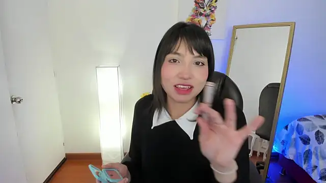 Snapshot of Escarlett_Wii chatting on 26, 11, 2025 Escarlett Wii online show from 26, 11, 2025